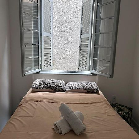 Hostel Bahia Porto Alegre Bagian luar foto