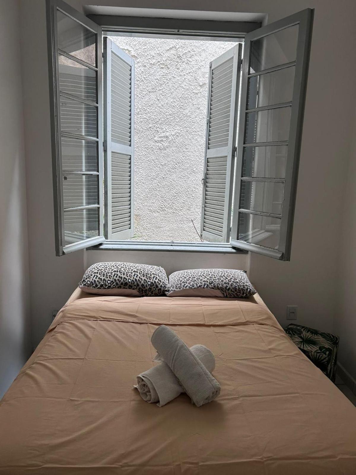 Hostel Bahia Porto Alegre Bagian luar foto