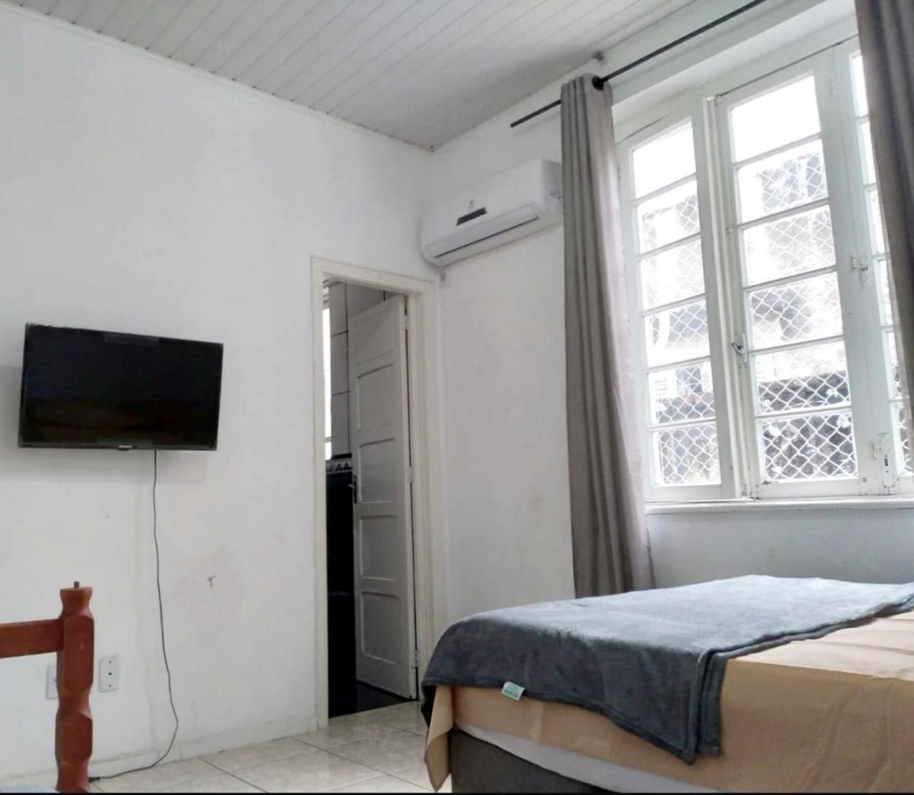 Hostel Bahia Porto Alegre Bagian luar foto